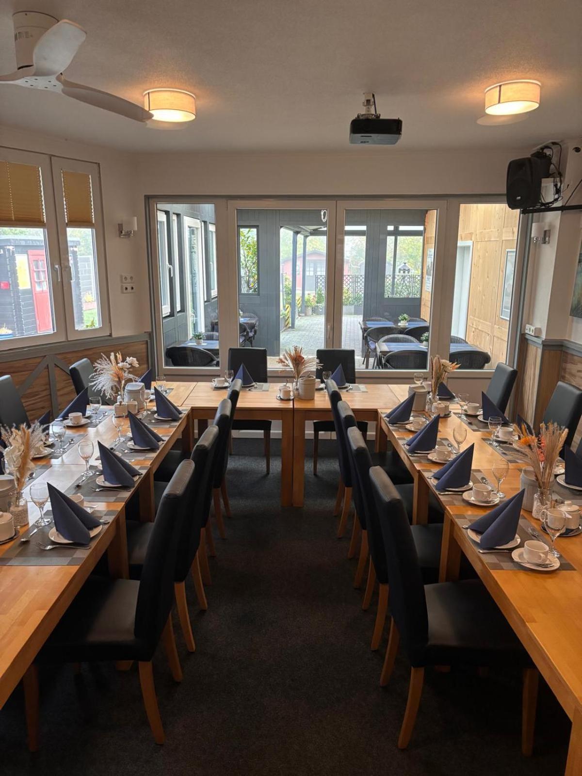 Hotel Restaurant Harrier Hof Brake  Εξωτερικό φωτογραφία